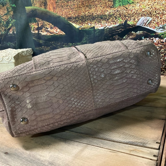 B Makowsky Pink Sand Suede Handbag. Gorgeous!!!!!! - Picture 12 of 14